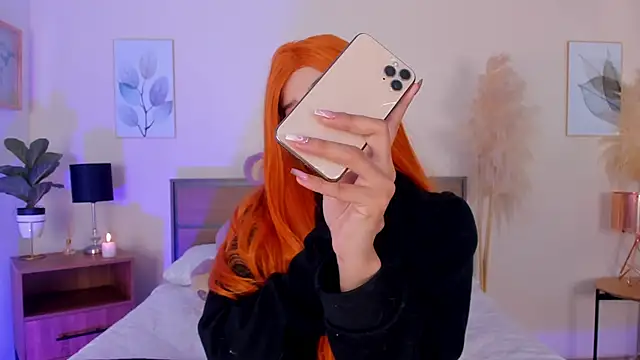 Snapshot of SofiaClarkson chatting on December 2, 2025, 12:54 pm SofiaClarkson online show from December 2, 2025, 12:54 pm