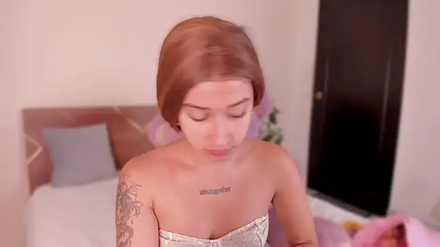 Snapshot of SofiaClarkson chatting on December 20, 2025, 1:07 pm SofiaClarkson online show from December 20, 2025, 1:07 pm