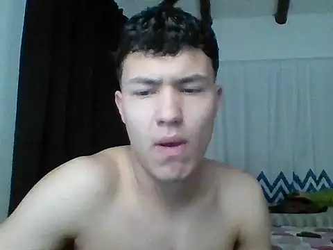 Snapshot of El_awo_ chatting on October 28, 2025, 3:47 pm El awo online show from October 28, 2025, 3:47 pm