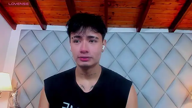 Clement Reyes online show from December 3, 2025, 12:47 pm