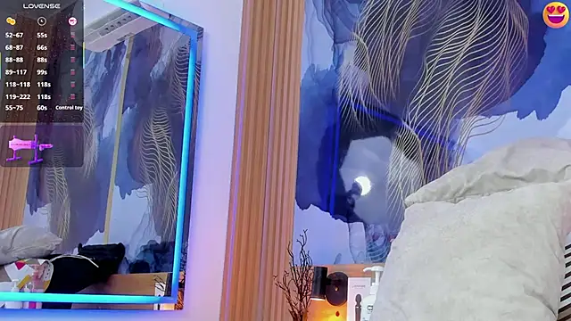 Anabacker01 online show from November 17, 2025, 7:19 pm