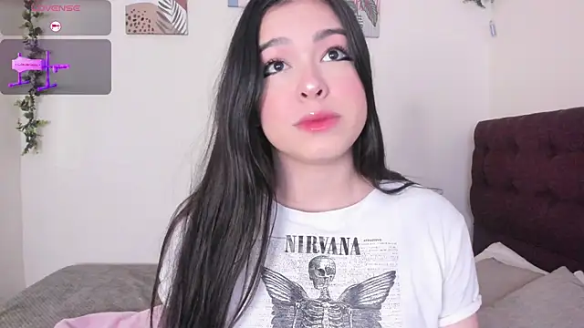 Snapshot of Dulcee_1 chatting on December 23, 2025, 11:08 am Dulcee 1 online show from December 23, 2025, 11:08 am