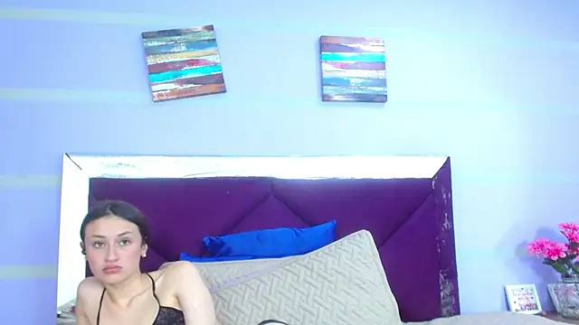 Snapshot of Emily_Swiftt chatting on November 26, 2025, 10:49 am Emily Swiftt online show from November 26, 2025, 10:49 am