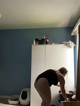 Snapshot of geilelouisex chatting on October 18, 2025, 10:05 am geilelouisex online show from October 18, 2025, 10:05 am