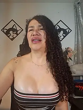 Lina 444 online show from January 16, 2026, 1:42 am