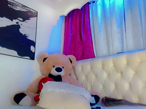 Julia Bulette1 online show from January 16, 2026, 2:48 am