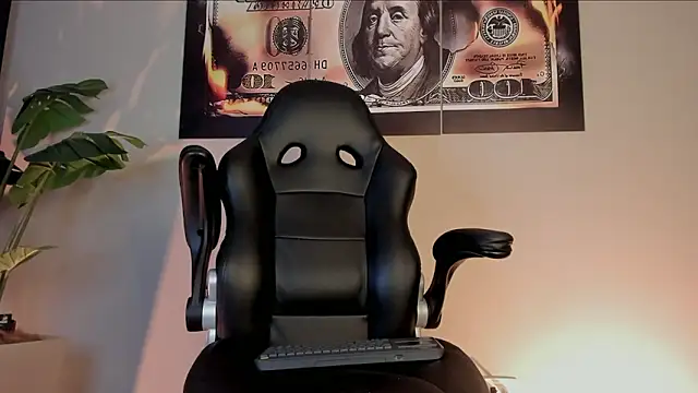 chrizmacgregor online show from February 13, 2026, 1:45 am