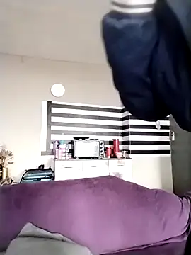 Massive Xxpounder online show from February 17, 2026, 3:29 pm