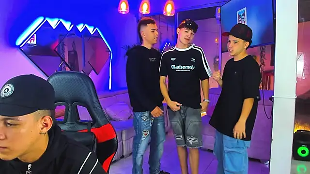 Houseofwarrios online show from April 18, 2026, 5:33 am