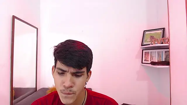 David 925  online show from November 6, 2025, 3:29 am