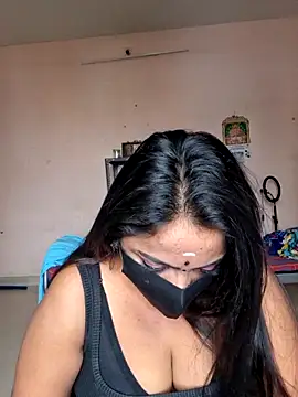 queendivya online show from June 6, 2026, 5:23 am