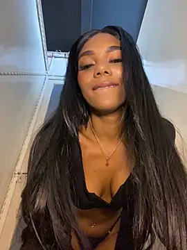 Savannahfisher online show from April 9, 2026, 11:43 pm