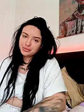 mariabloom9 online show from October 8, 2025, 8:45 am