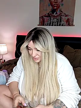 mariabloom9 online show from December 22, 2025, 5:48 am