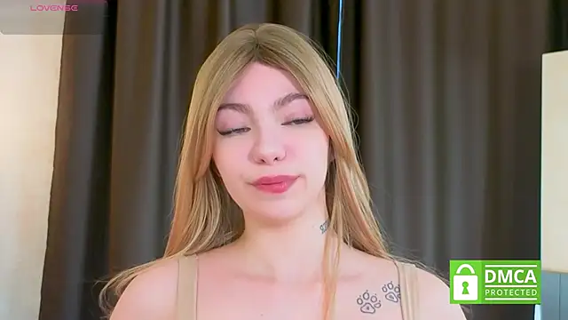 EmilyZortea online show from October 15, 2025, 8:36 am