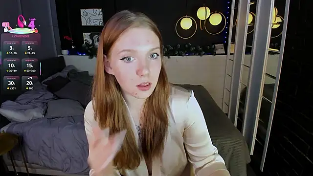 Layla Glam online show from January 18, 2026, 1:48 pm