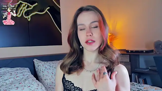 MaliaBourraine online show from March 16, 2026, 7:23 am