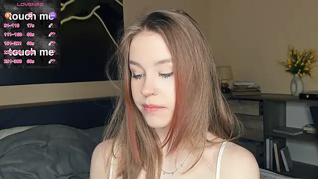 MaliaBourraine online show from April 11, 2026, 7:24 am