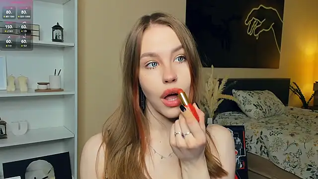 Snapshot of MaliaBourraine chatting on May 4, 2026, 7:48 am MaliaBourraine online show from May 4, 2026, 7:48 am
