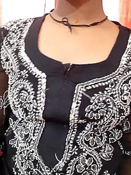 pari rani7 online show from December 17, 2025, 3:45 am