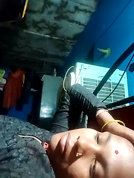 Snapshot of Soya8080 chatting on October 6, 2025, 10:51 pm Soya8080 online show from October 6, 2025, 10:51 pm