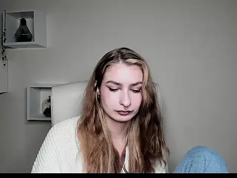 NinaBlond1 online show from October 28, 2025, 6:50 am