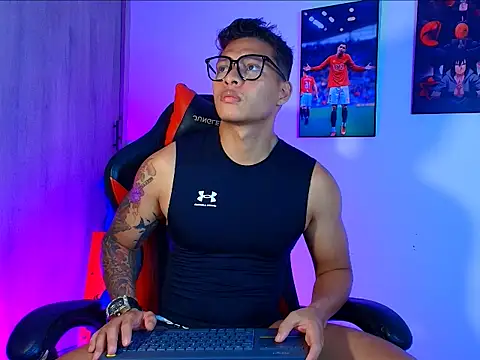 evan greey online show from September 18, 2025, 3:47 pm