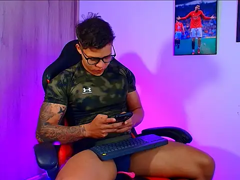 evan greey online show from October 8, 2025, 3:48 am