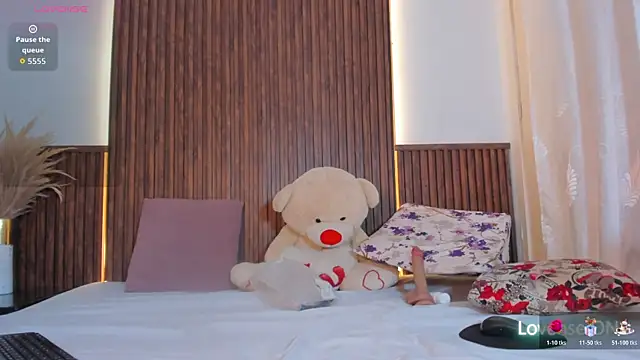 tifanny doll01 online show from December 18, 2025, 1:28 pm