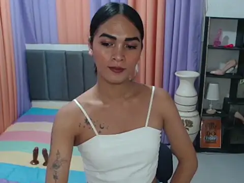 Sedictive Samantha online show from September 18, 2025, 7:49 pm