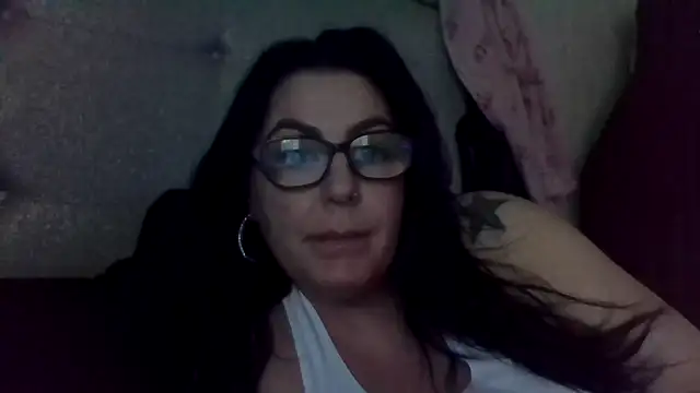 Snapshot of Rileyxxx69 chatting on May 15, 2026, 11:12 pm Rileyxxx69 online show from May 15, 2026, 11:12 pm