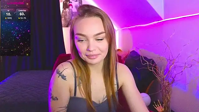 KitsyMoore online show from September 23, 2025, 1:36 pm