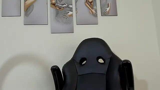 KAYLA BATISTA  online show from April 26, 2026, 7:22 pm