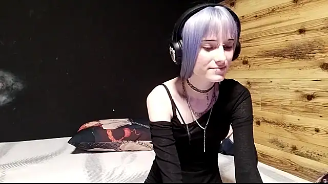 JenaeRadloff online show from September 23, 2025, 4:10 pm