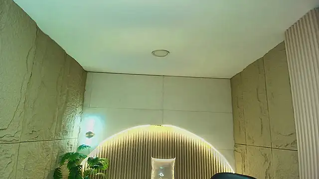 dany r  online show from November 26, 2025, 12:50 pm