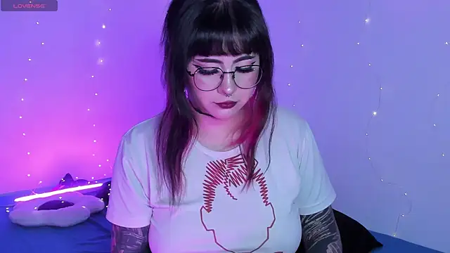 Hallucigenia  online show from April 8, 2026, 9:15 pm