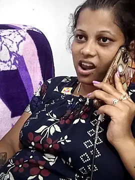 sweetqueen143 online show from May 29, 2026, 10:35 am