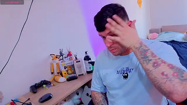 ryden 01 online show from October 15, 2025, 4:29 pm