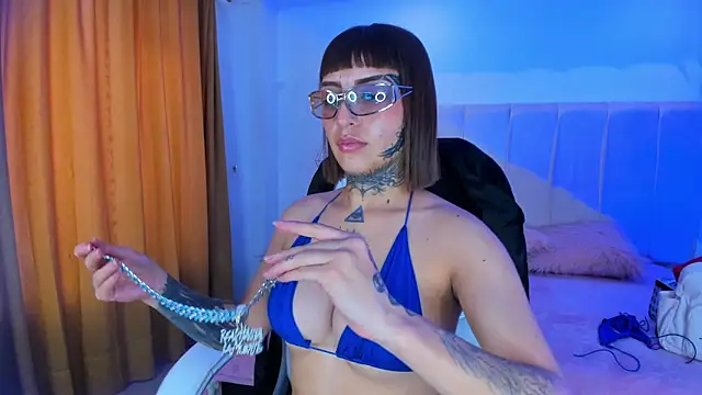 Gyal 8  online show from October 22, 2025, 8:08 pm