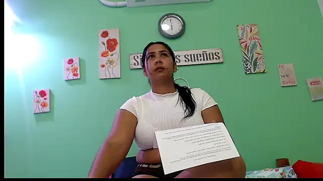 evannesanicol08 online show from September 27, 2025, 2:11 pm