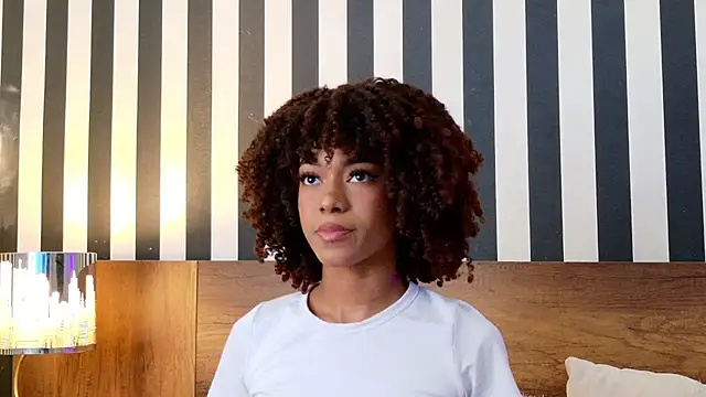 Stellaciel  online show from October 28, 2025, 10:12 pm