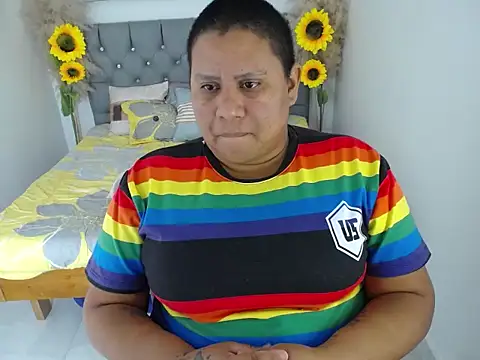 hotlesby valery online show from December 1, 2025, 12:10 pm