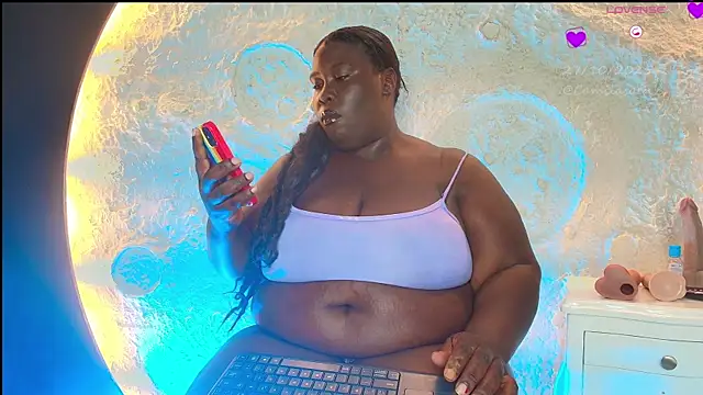 CarolinaGomez  online show from October 27, 2025, 7:29 pm