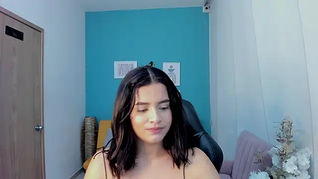 Victoria Jonnesss online show from November 7, 2025, 12:16 pm