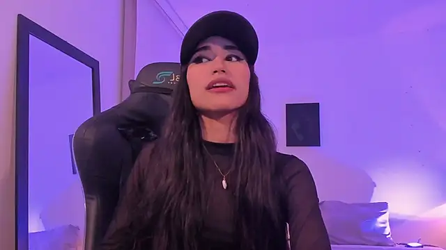 Rouse Monroe online show from November 18, 2025, 3:56 am