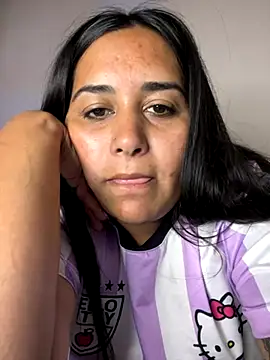 Snapshot of Ayee23-3 chatting on November 1, 2025, 6:10 pm Ayee23-3 online show from November 1, 2025, 6:10 pm