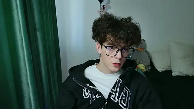 dreamgonetan online show from September 27, 2025, 8:08 am