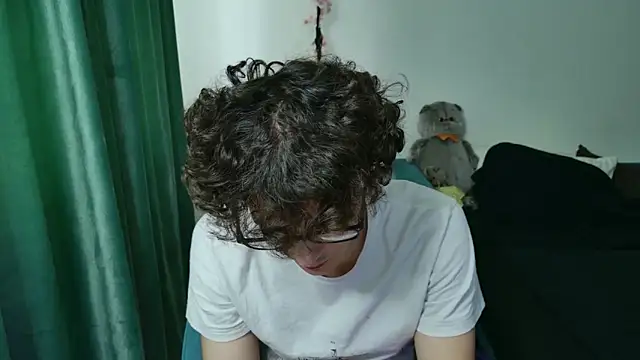 dreamgonetan online show from September 28, 2025, 8:42 am