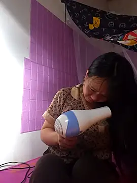 cunconcute online show from October 2, 2025, 2:07 am