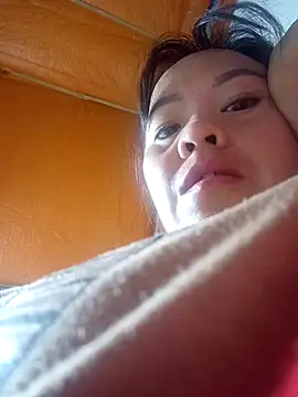 cunconcute online show from October 8, 2025, 6:44 am